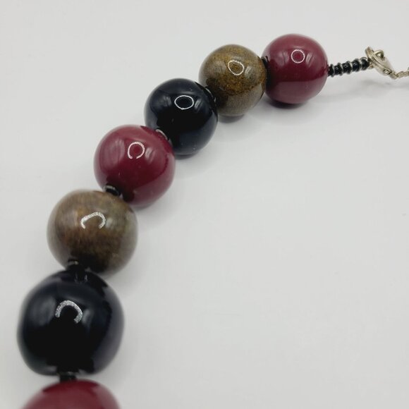 Handcrafted Resin Beaded Necklace MCM Glossy Spheres Metal Lobster Clasp - Picture 2 of 9